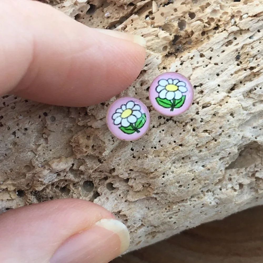Girls flower sterling and resin earrings